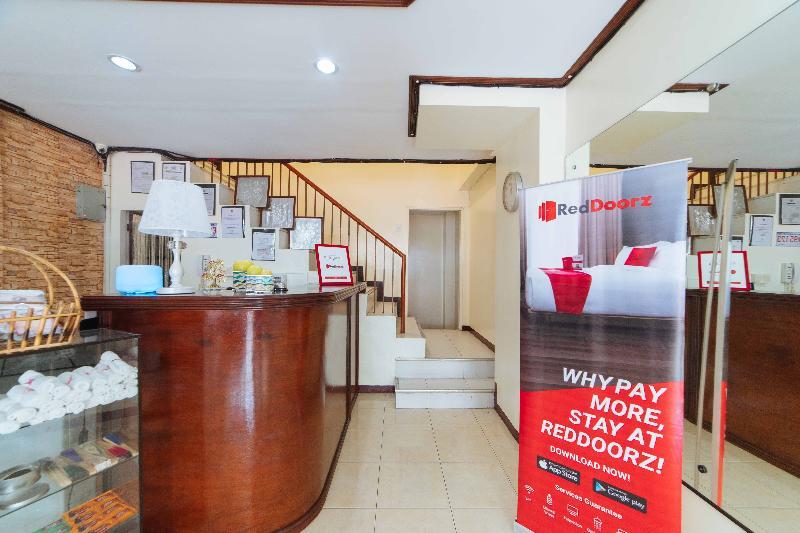 Reddoorz @ Davao Hub General Luna Extérieur photo